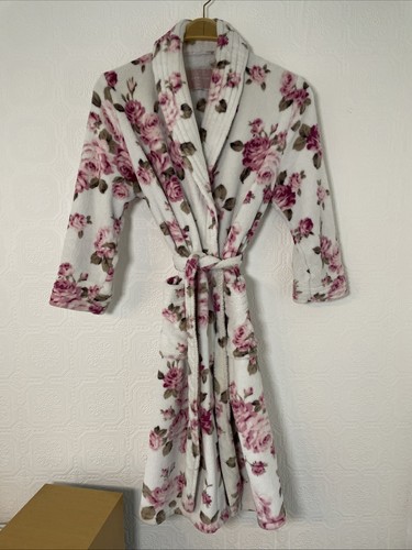 Vintage floral rose - rose, dressing