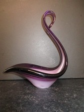 Vintage Art Glass Swan Design