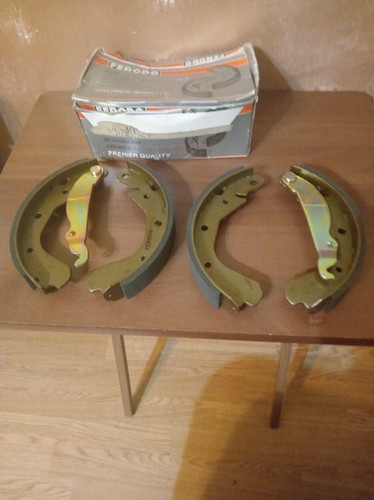 New rear brake shoes fits - new, opel
