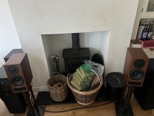 PMC Twenty 21 stereo speakers in Amarone? /Walnut? boxed with manual