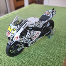 Minichamps Valentino Rossi Yamaha YZR-M1 Laguna Seca 2010
