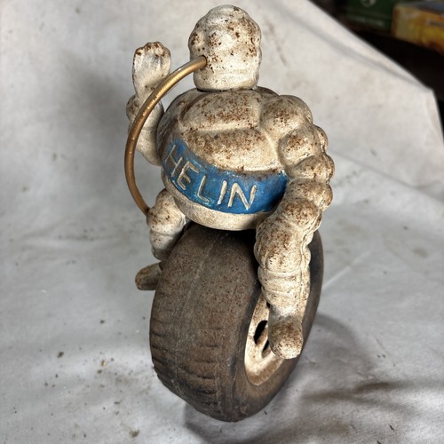 Michelin man cast iron - man, /