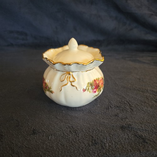 Vintage royal albert old - royal,