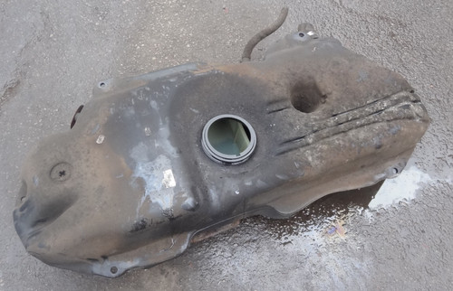 Toyota yaris mk1 fuel tank - toyota,