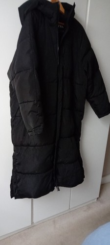 Zara long black puffer coat - long,