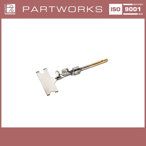Socket connector for - socket,