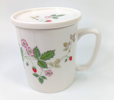 Wild Strawberry Mug with Lid