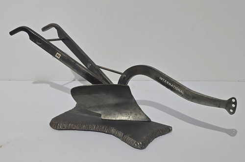 Blacksmith everett zaugg - everett, steel
