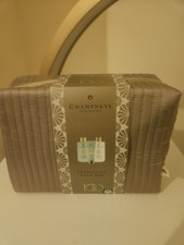 Champneys Energising Wash Bag