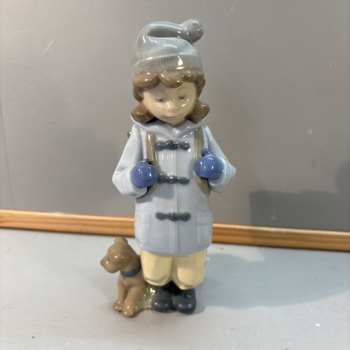 Nao lladro travelling - lladro, girl