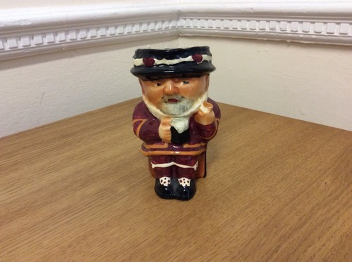 Toby jug beefeater - jug, 3/4