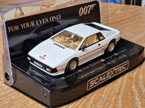 New scalextric c4631 james - c4631,