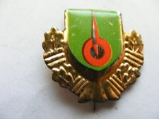  JOWETT JAVELIN  Motor Car:Old Tinplate Lapel Badge,prob.1950s .