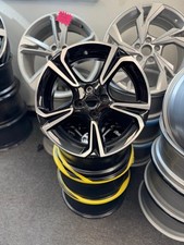 4xVAUXHALL CORSA F 17" SRI