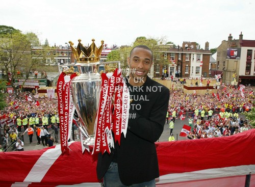 Thierry henry trophy photo - thierry,
