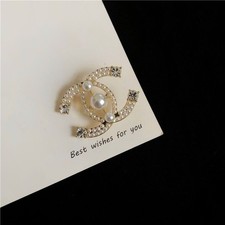 Hot selling pearl double ring C Unisex brooch retro fashion suit pin