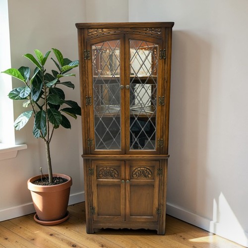 Old charm corner display - corner,