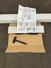 Audi Q5 Roof Bars Genuine - Part No. 8R0071151G Audi Q5 (8R) 13   Label in pics.