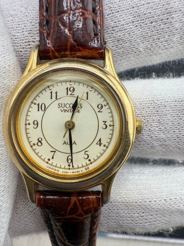 Success vintage alba watch - success,