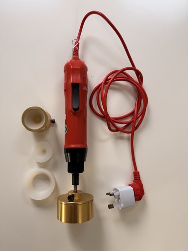Bottle lid applicator - lid,