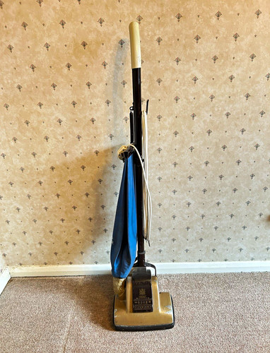 Hoover junior upright bagged - hoover,