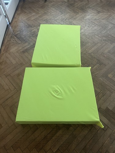 Pair crash mats - pair,