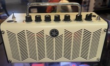 Yamaha THR5Portable Mini Guitar Amplifier Audio Equipment Musical Instrument