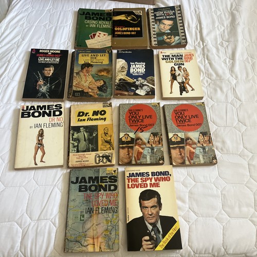 James bond paperback - james,