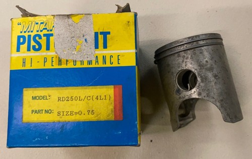 Yamaha rd250 piston - yamaha,