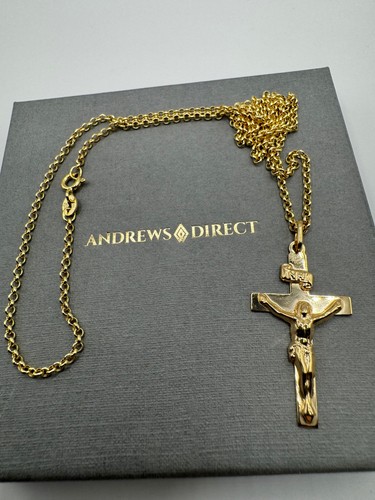 9ct yellow gold crucifix - 9ct,