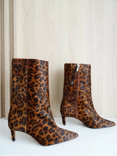 Zara leopard animal - leopard,