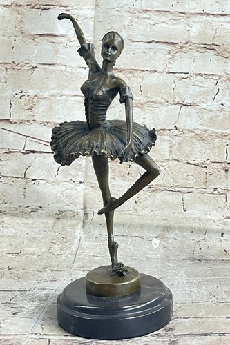 Signed pure hotcast bronze - signed,