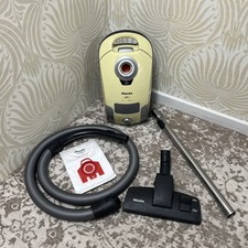 Miele S4211 Cylinder Vacuum