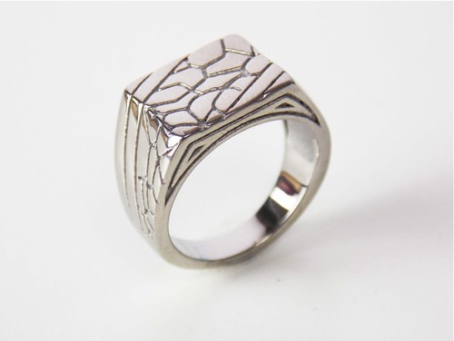 Signet ring men - ring, crack