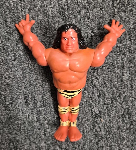 Wwf hasbro action figures - hasbro,