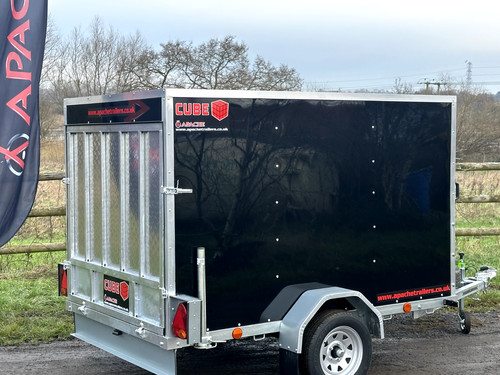 Brand new box trailer with - brand,
