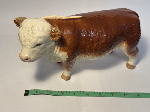 Large ceramic hereford bull - large,