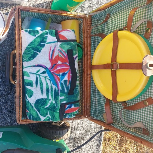 Vintage picnic hamper basket - picnic,