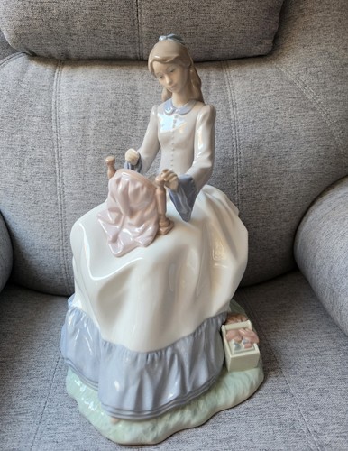 Rare nao lladro large - nao,