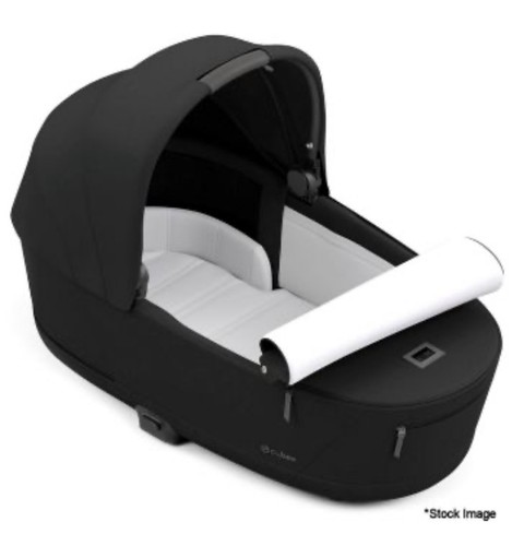 Nearly new cybex priam - new,