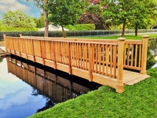 LARGE FOOTBRIDGES FOR PARKS, GARDENS, STREAMS OR RIVERS