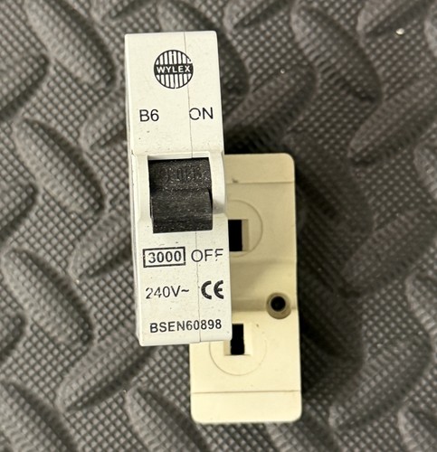 Wylex miniature circuit - wylex,