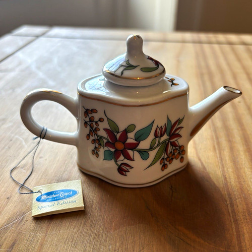Vintage porcelain art - vintage,