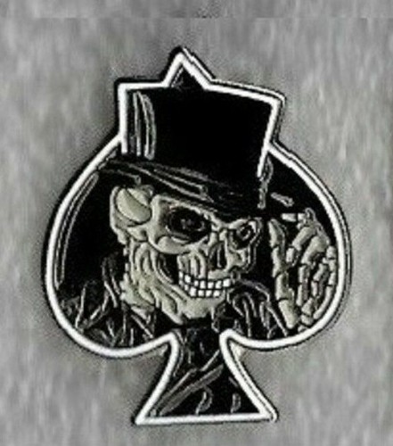 Skull ace pin - ace, badge.