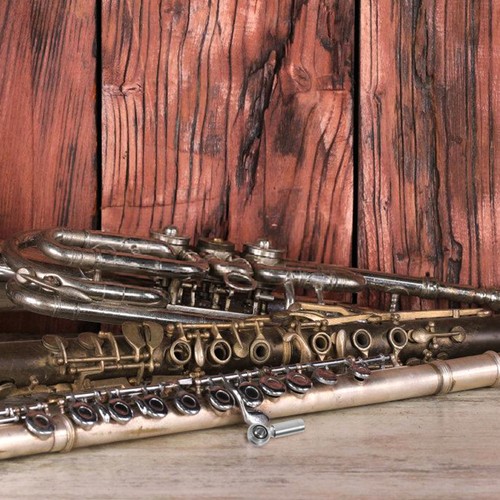Musical instrument fixing - instrument,