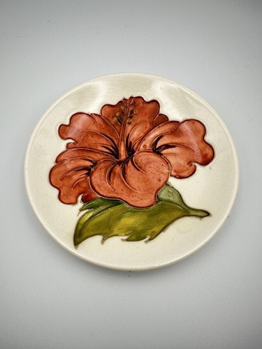 Moorcroft magnolia pattern pin - pattern,