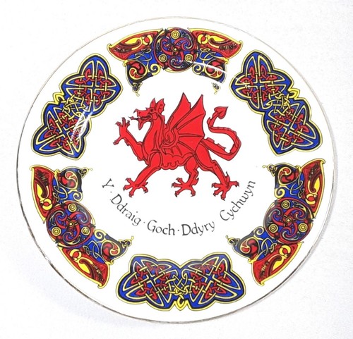 Welsh dragon crochendy - welsh,