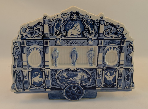 Delfts blue earthenware - blue, hand