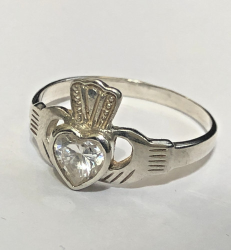 Sterling silver claddagh - cz,
