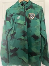 Republic Of Ireland Football Shirt. Size Large.